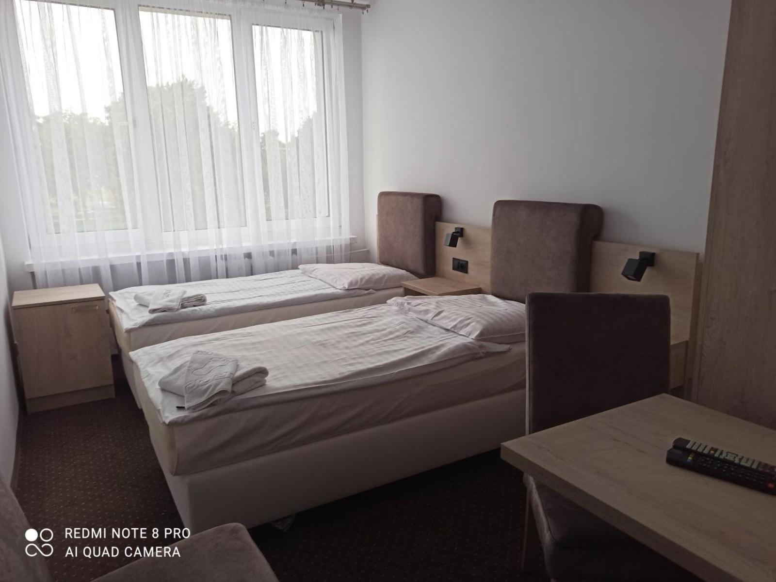 Hotel Odr Sulechow Bagian luar foto