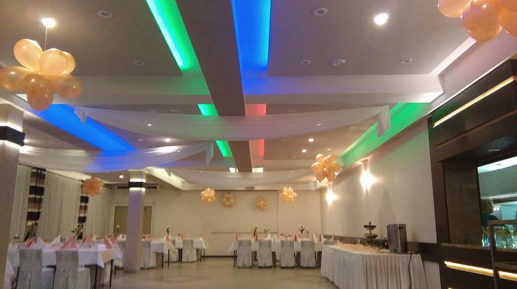 Hotel Odr Sulechow Bagian luar foto