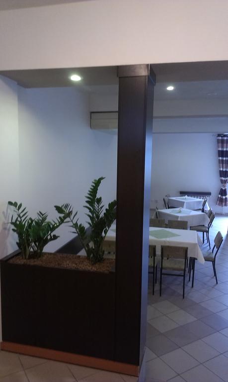 Hotel Odr Sulechow Bagian luar foto