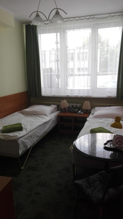 Hotel Odr Sulechow Bagian luar foto
