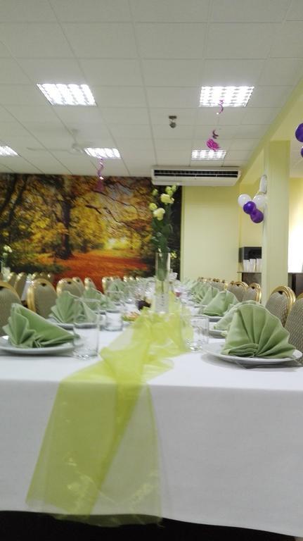 Hotel Odr Sulechow Bagian luar foto